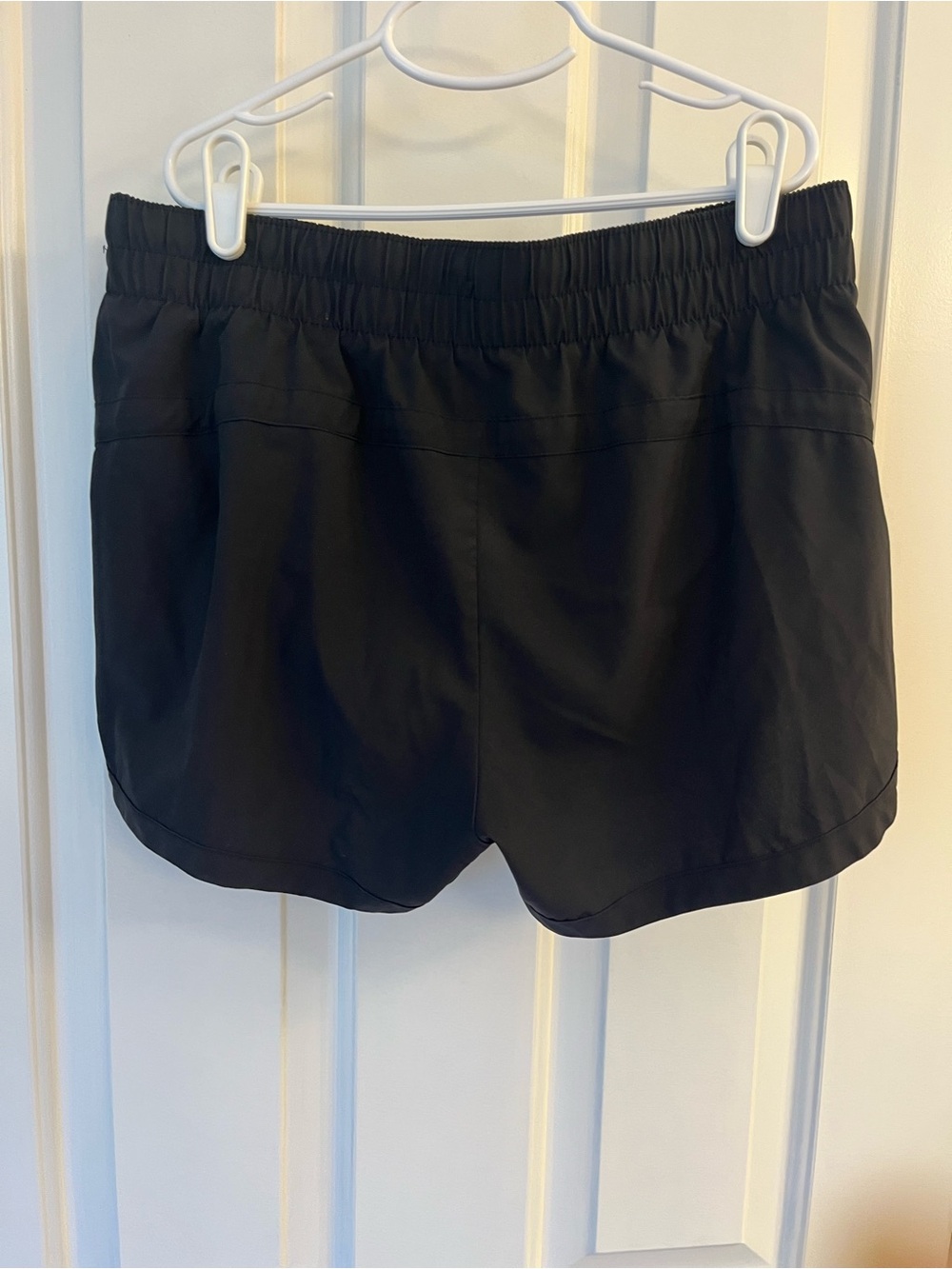 Women’s Old Navy and Gap Running Shorts Set of 3 — Navy, Black & Camo sizesmall - Picture 3 of 13